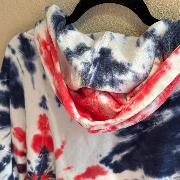 Brand new without Tags / Old Navy Red and Blue Tie-Dye Hoodie - Picture 9 of 10
